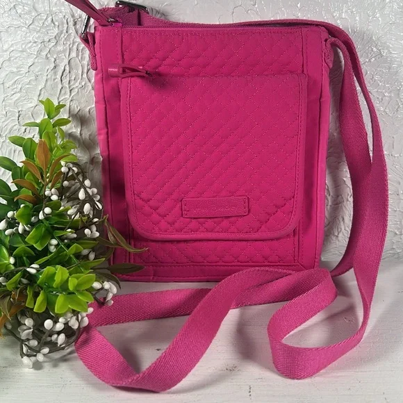 Vera Bradley Pink Quilted Crossbody Bag Barbie Pink Bag Vera Bradley Crossbody - Picture 15 of 15